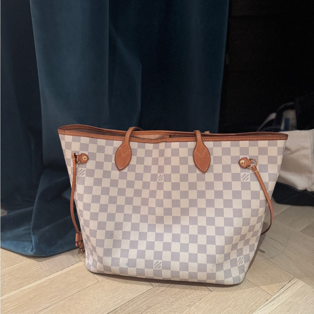 Louis Vuitton Neverfull MM